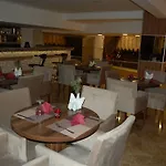 Perama Hotel