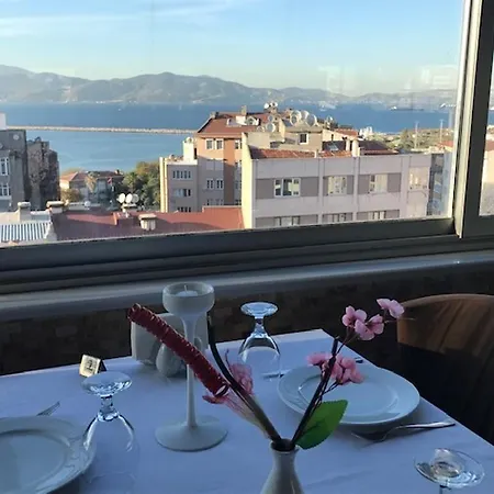 酒店 Perama 3*